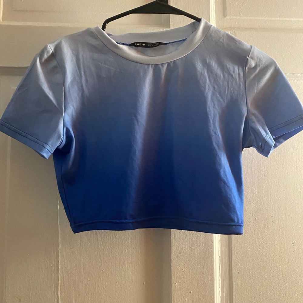 Ombré baby blue crop top